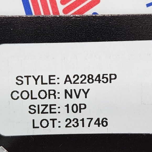 Betsy & Adam Women's Poly Stretch Ruffle Halter Crepe Gown - 10P - Picture 9 of 9